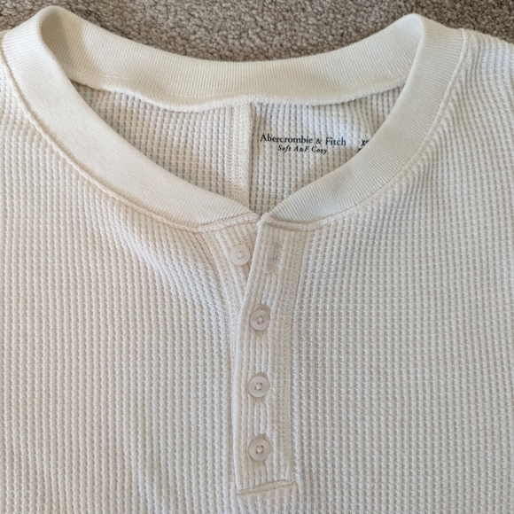 Abercrombie waffle henley cropped tee - Picture 3 of 4
